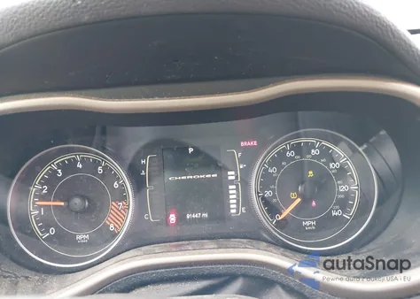 2015 Jeep Cherokee Latitude z USA, uszkodzony, nr VIN 1C4PJMCSXFW565152